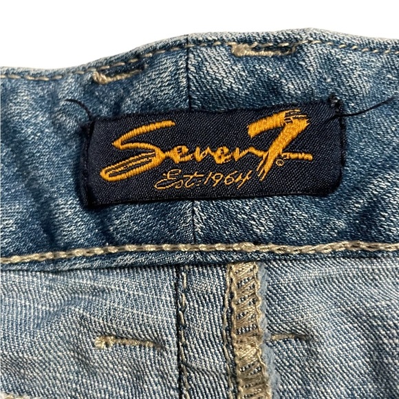 7 for all Mankind embroidered stretch Jean Shorts size 20 - Picture 10 of 10